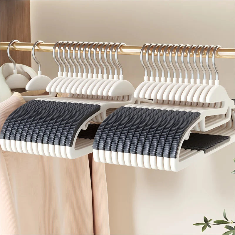 10-Pack Non-Slip Space-Saving Clothes Hangers