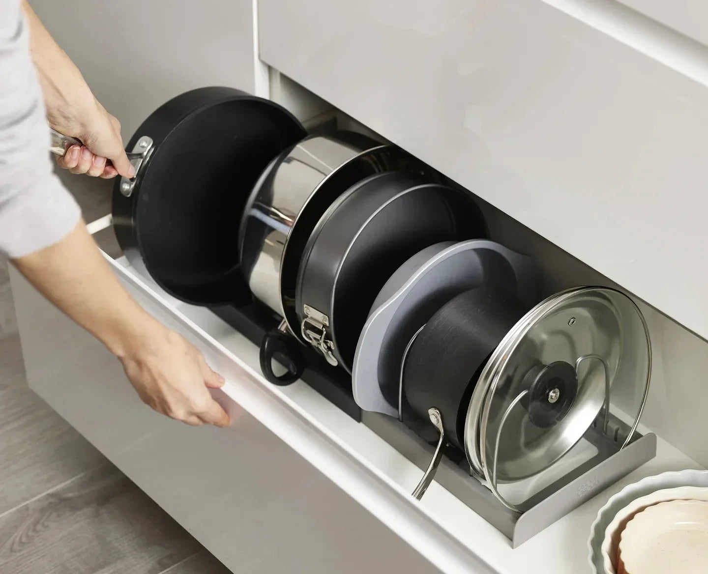 Expandable Pot & Pan Organizer Rack